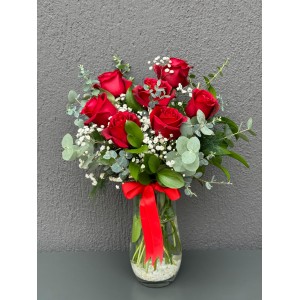 PAŞABAHÇE VAZODA 7 KIRMIZI GÜL